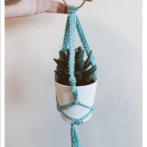Mini rear view mirror Macramé plant hanger